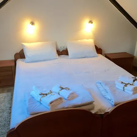 Kona Apartment *