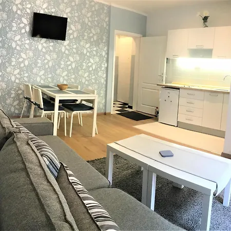 Kona Apartment