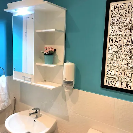 Kona Apartment *